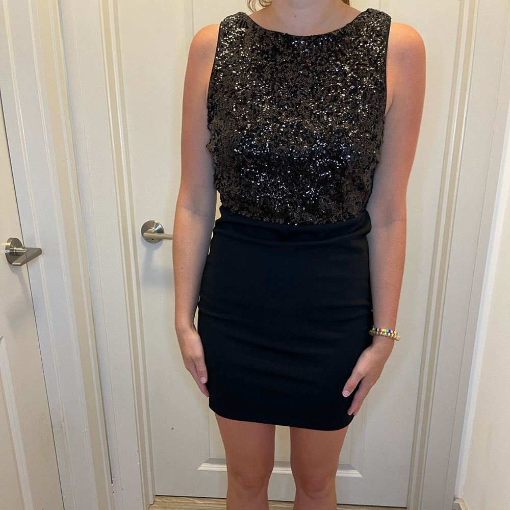 Sexy black sparkle dress from forever 21.